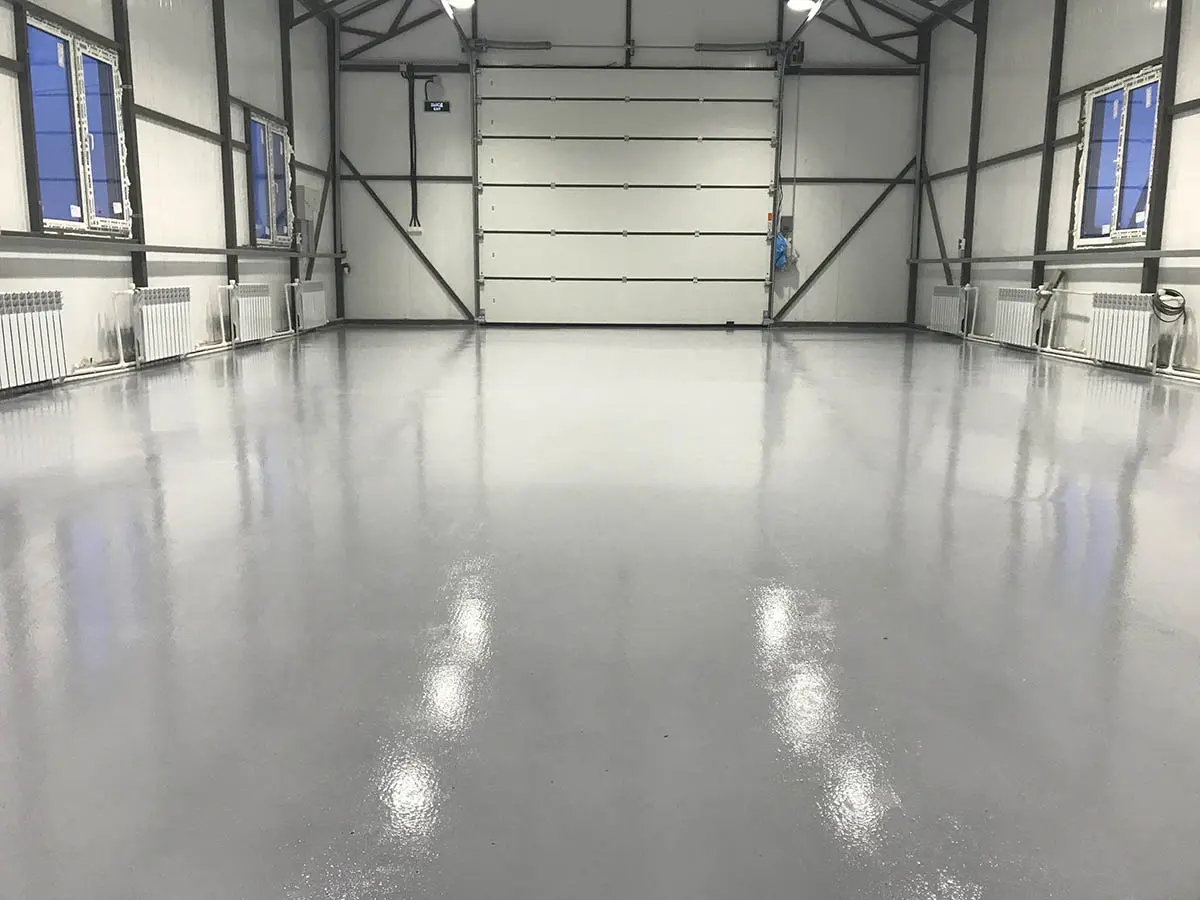 Bulk self-leveling industrial floor covering